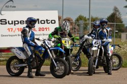 161-Supermoto-Training-Freiburg-Prominenten-Charity-2011-3611