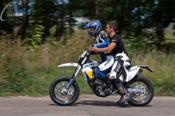 190-Supermoto-Training-Freiburg-Prominenten-Charity-2011-3659