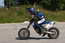 299-Supermoto-Training-Freiburg-Prominenten-Charity-2011-6772