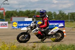 303-Supermoto-Training-Freiburg-Prominenten-Charity-2011-6787