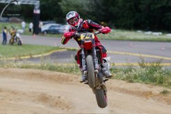 325-Supermoto-Training-Freiburg-Prominenten-Charity-2011-6883